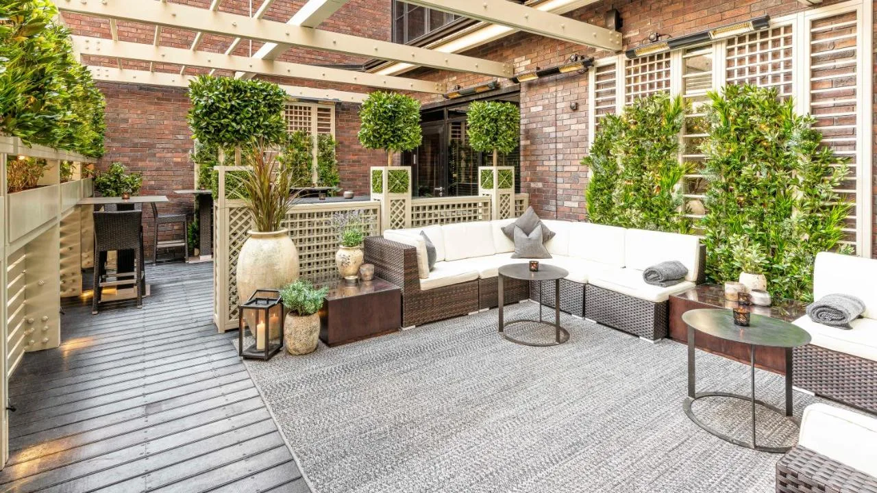 Outdoor terrace
